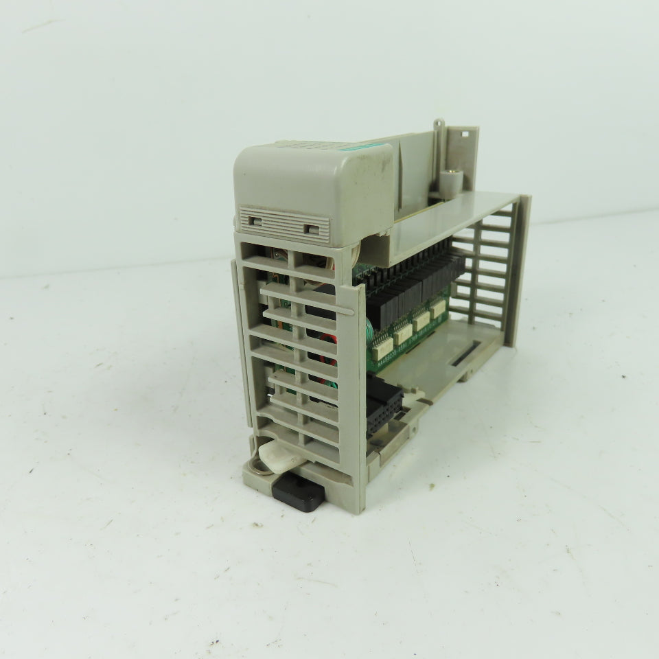 Allen-Bradley 1769-OB16 16 Pt 20.4-26.4V Sourcing Output Module Ser B FW Rev 3.1