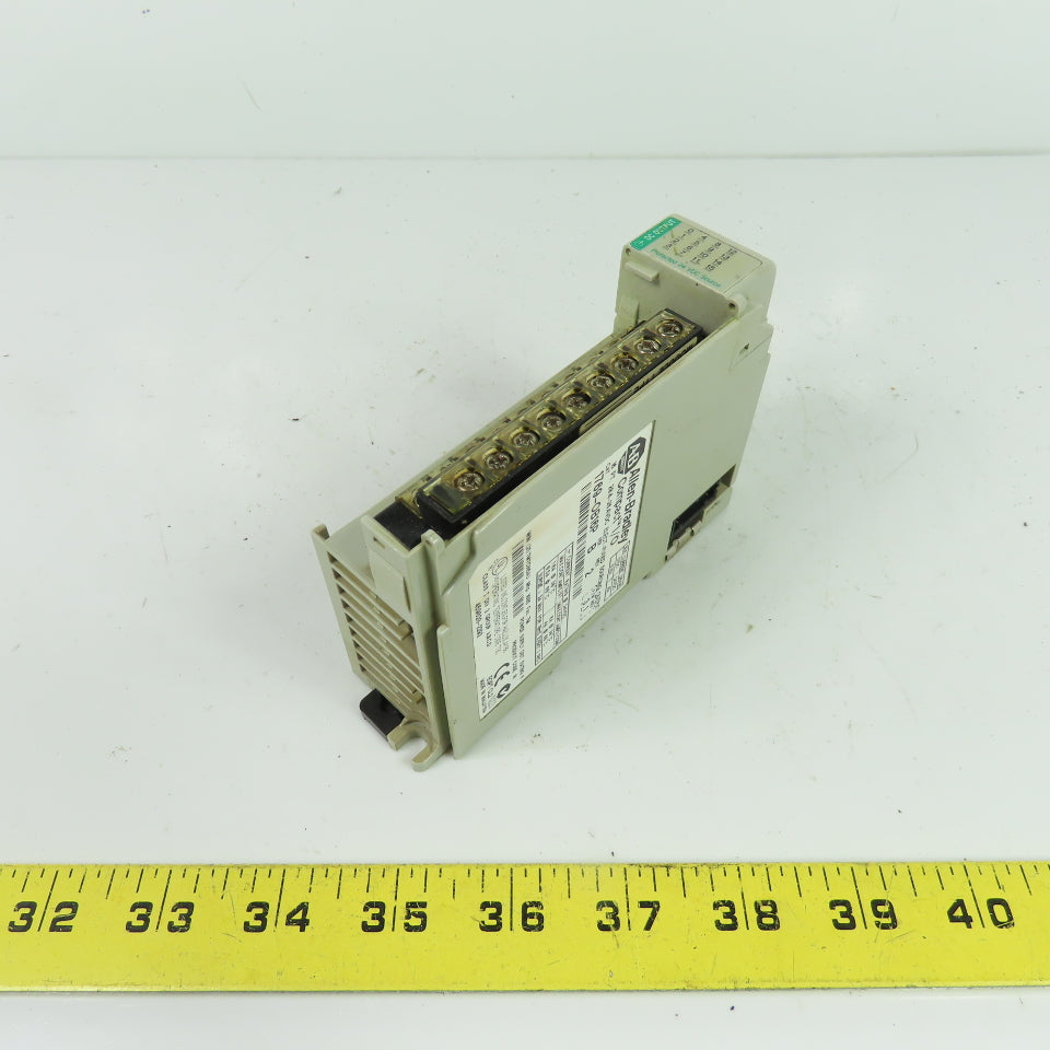 Allen-Bradley 1769-OB16P 16 PT 24VDC Elect-Fused Sourcing Output Module Ser B