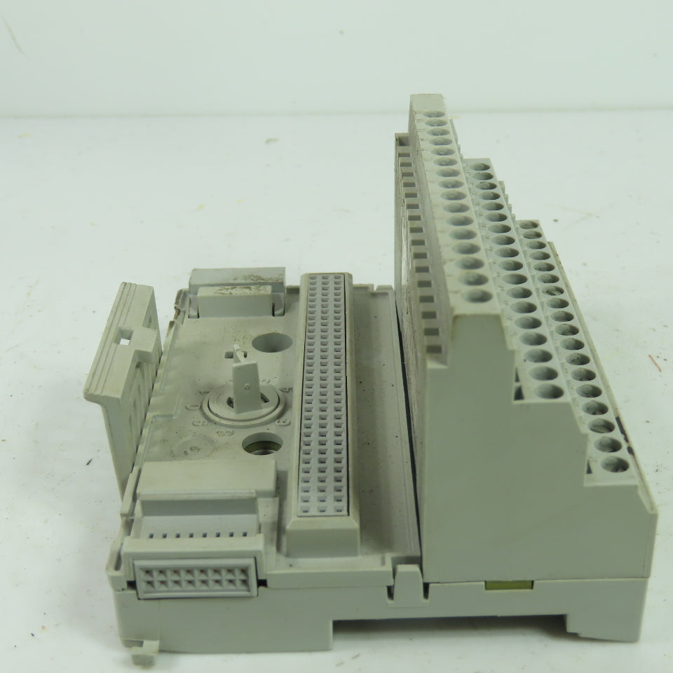Allen-Bradley 1794-TB32 FLEX I/O Terminal Base 31.2V DC/AC Ser A Rev A01