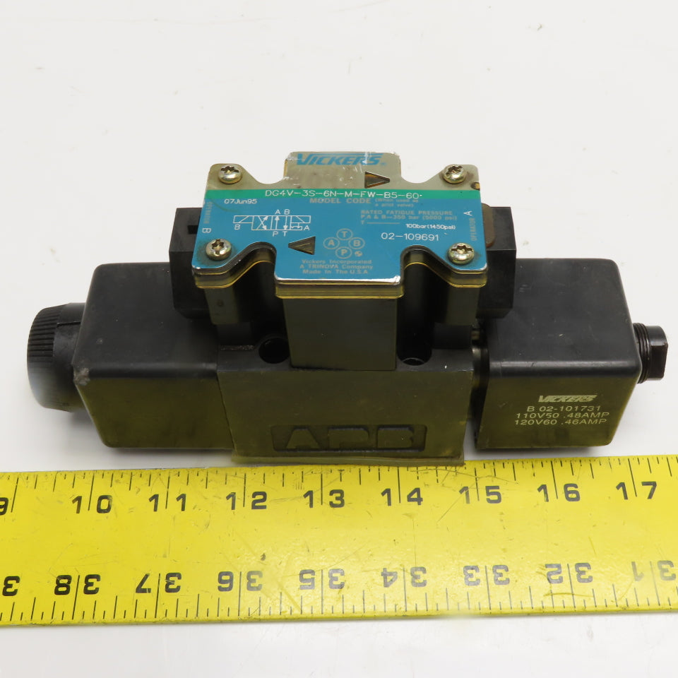 Vickers DG4V-3S-6N-M-FW-B5-60 4/2 Position Solenoid Valve 120V Coil