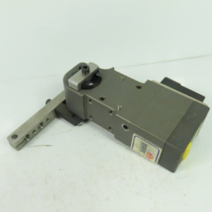 BTM Corporation TPC32-N-120-90AL-DC-OAM 3-Point Pneumatic Power Clamp