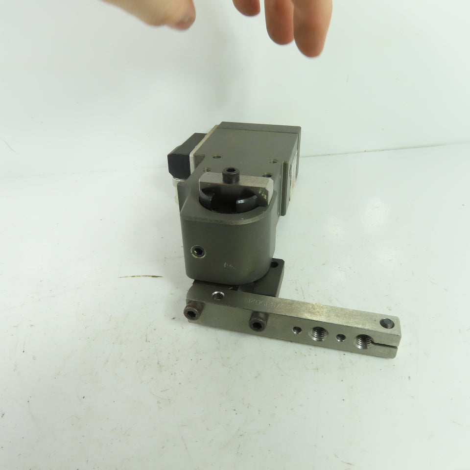 BTM Corporation TPC32-N-120-90AL-DC-OAM 3-Point Pneumatic Power Clamp