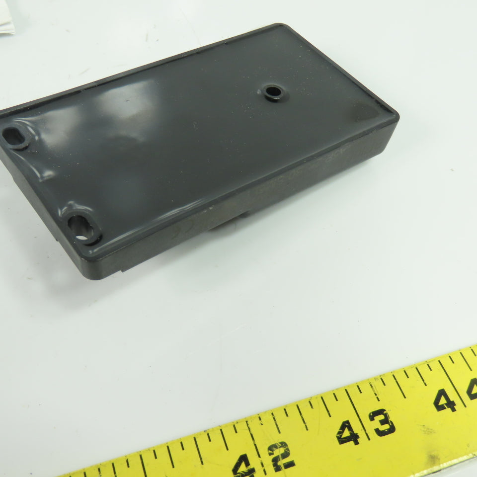 Balluff BPI 4M4A5P-2K-B0-SM6LT BPI008Y 4-Port Female 19-Pin Male Junction Block