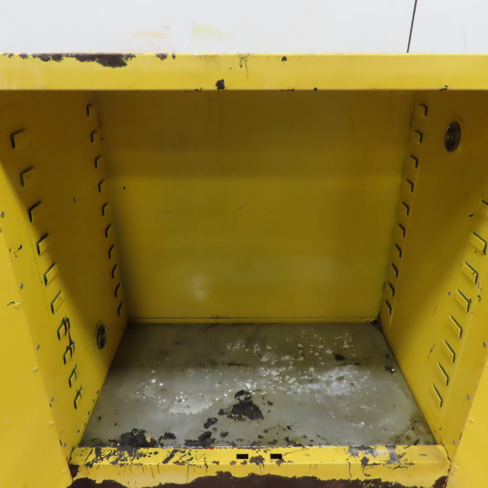 20 Gallon Flammable Liquid Storage Cabinet No Shelf 35" x 22" x 36"T (NO Handle)