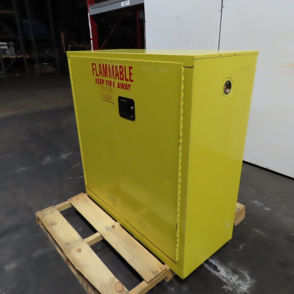 Securall P140 40 Gallon Flammable Liquid Storage Cabinet No Shelf 43"x 18"x 44"T