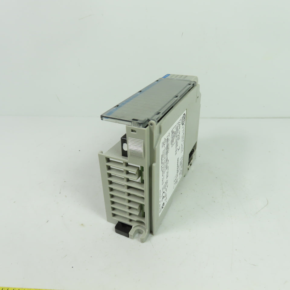 Allen-Bradley 1769-IQ16 16 PT Input Module Compact I/O 24VDC Ser A F/W 3.1