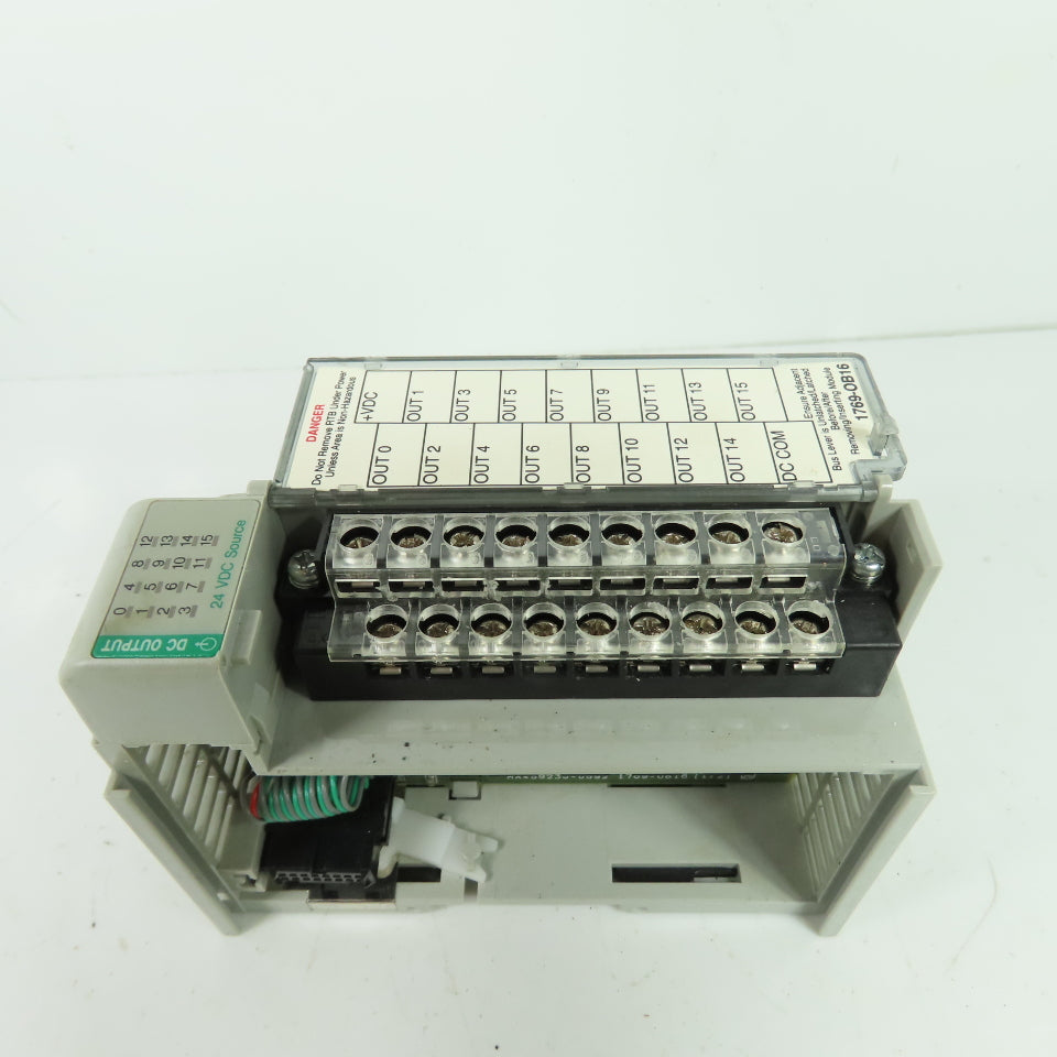 Allen-Bradley 1769-OB16 16-Point 24VDC Sourcing Output Module Ser B F/W Rev 3.1