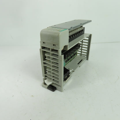 Allen-Bradley 1769-OB16 16-Point 24VDC Sourcing Output Module Ser B F/W Rev 3.1