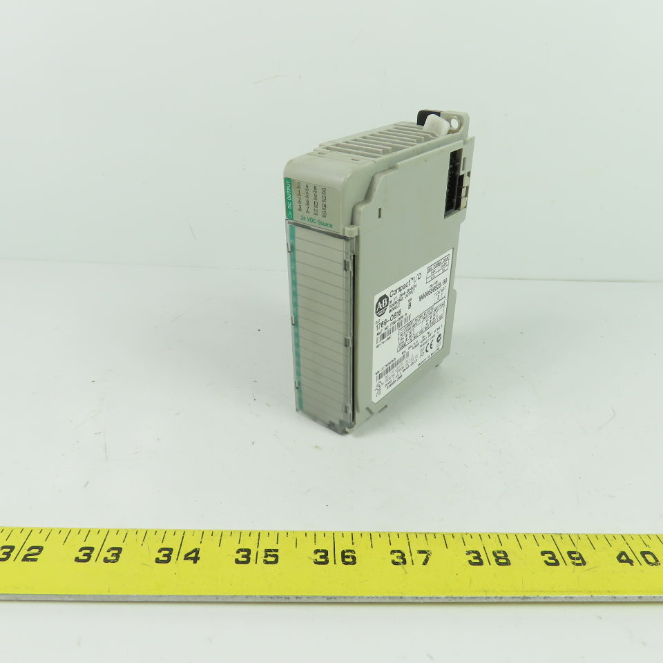 Allen-Bradley 1769-OB16 16-Point 24VDC Sourcing Output Module Ser B F/W Rev 3.1