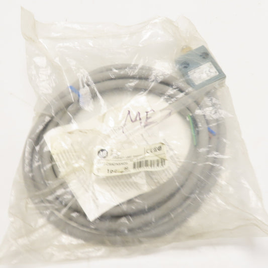 Allen-Bradley 802B-CSADXSXC3 Compact Limit Switch with Roller Plunger