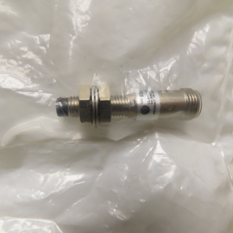 Allen-Bradley 872C-DH3NN8-D4 Inductive Proximity Sensor 10-30VDC