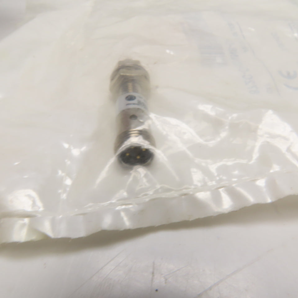 Allen-Bradley 872C-DH3NN8-D4 Inductive Proximity Sensor 10-30VDC