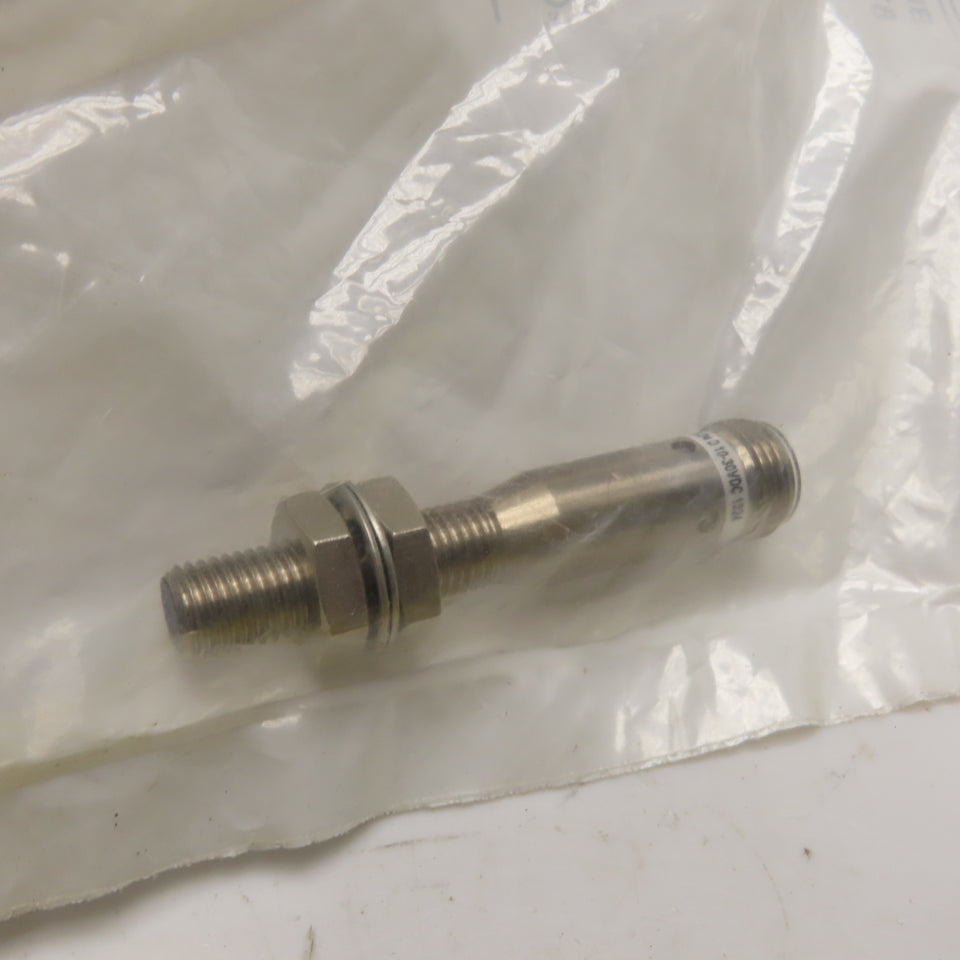 Allen-Bradley 872C-D2CN8-D4 Inductive Proximity Sensor 10-30VDC
