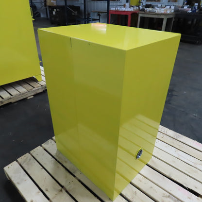 Justrite 25710 12 Gallon Flammable Liquid Storage Cabinet 1 Shelf 23"x 18"x 35"T