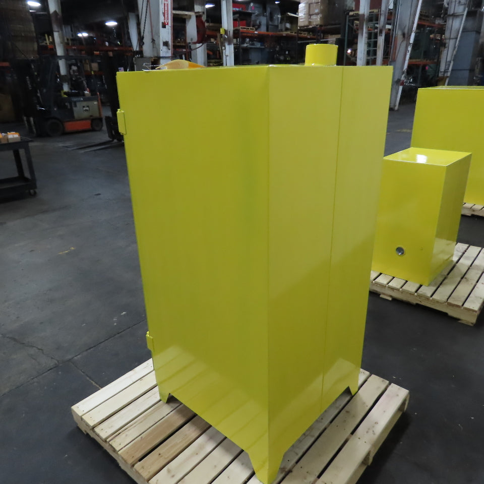 Wilray 55 Gal Flammable Liquid Vertical Single Drum Storage Cabinet 28"x28"x59"