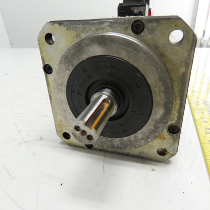 GE Fanuc A06B-0123-B575#7076 0.9kW AC Servo Motor 127V 4.5A 3000RPM