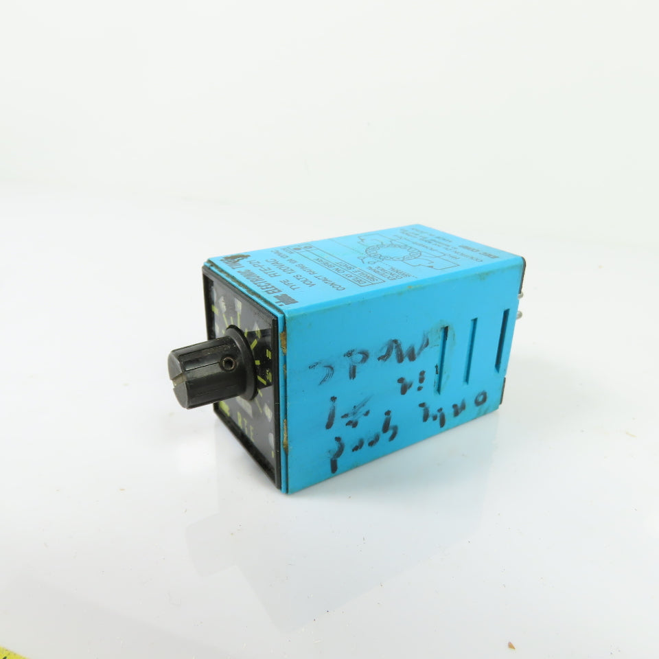 Idec RTE-P21 Electronic Timer 10A 120VAC 11-Pin Plug-In