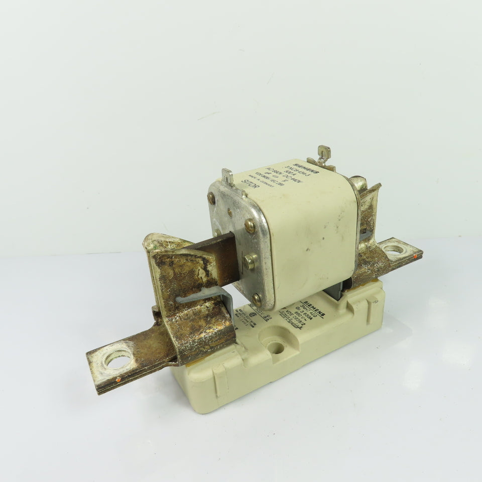 Siemens 3NC8434-3 SITOR Semiconductor Fuse 500A 660VAC 440VDC W/ 3NH7420 Base