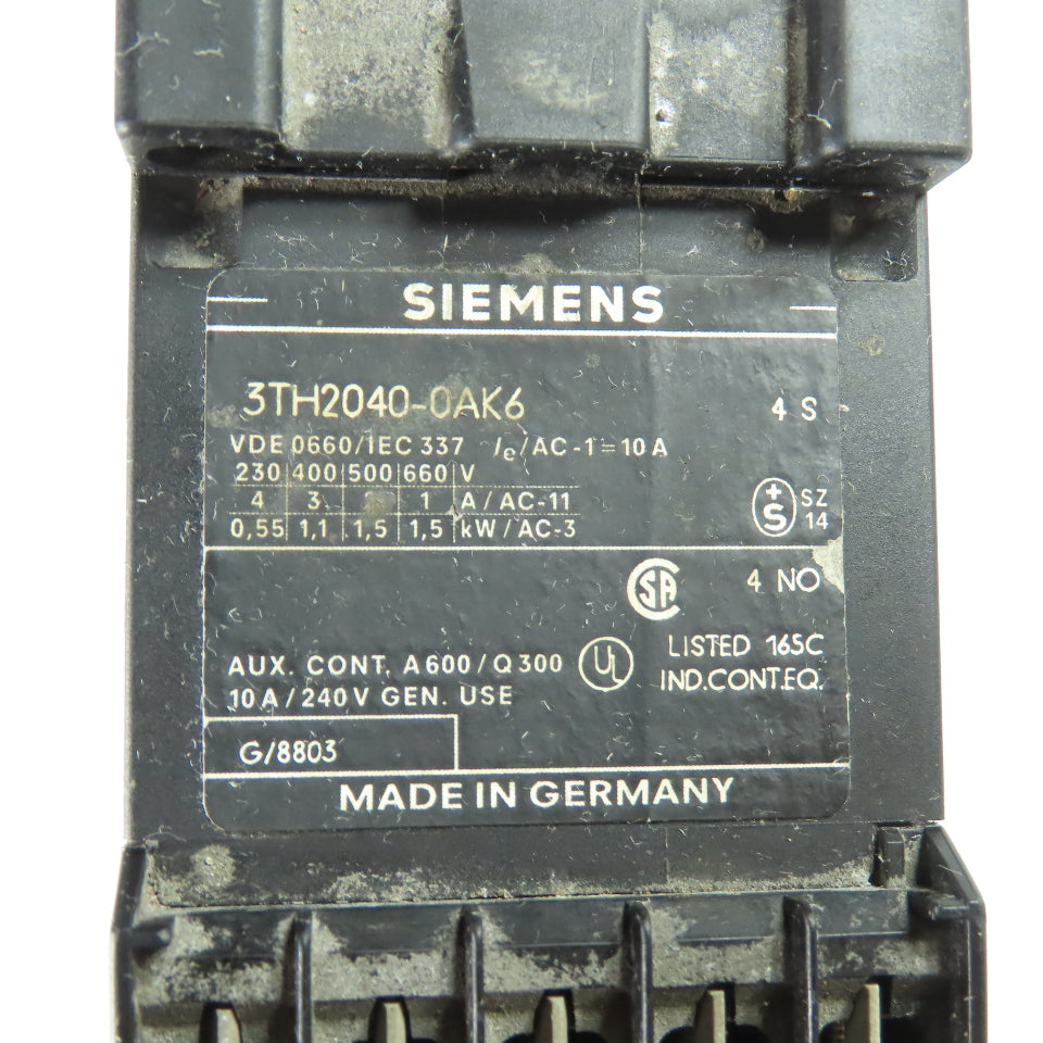 Siemens 3TH2040-0AK6 4-Pole Control Relay W/ 3TX4404-0A Auxiliary 110/120V Coil