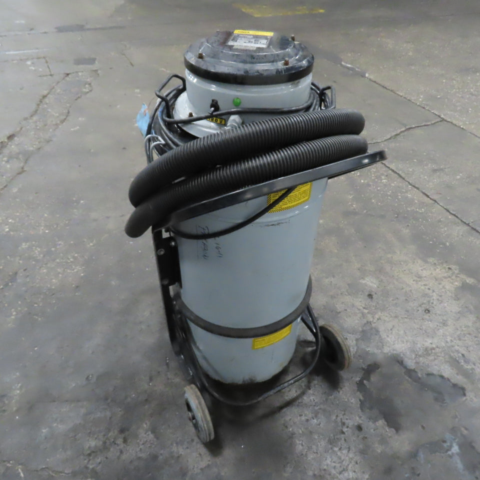 Nilfisk 118 CFM 118 Industrial Wet Dry Vacuum Cleaner 1Ph 120V 7.5A