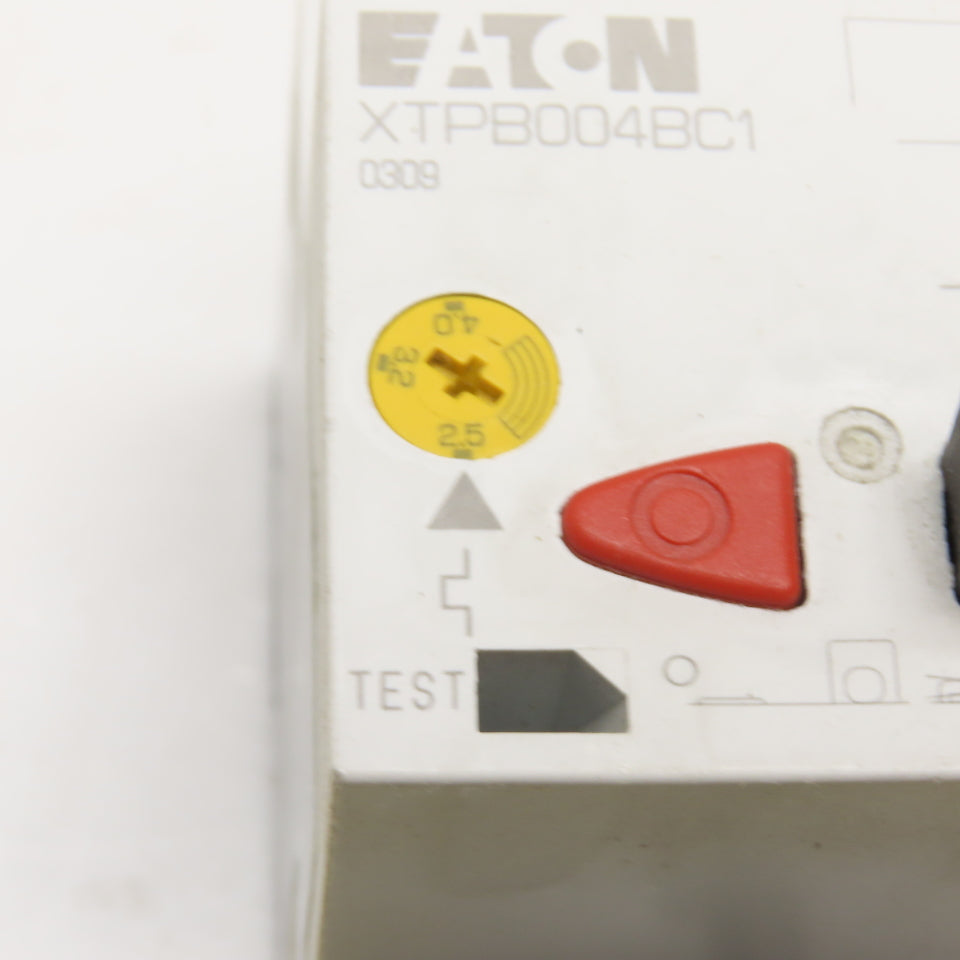 Eaton XTPB004BC1 Manual Motor Protector 2.5-4.0A 3-Pole Pushbutton