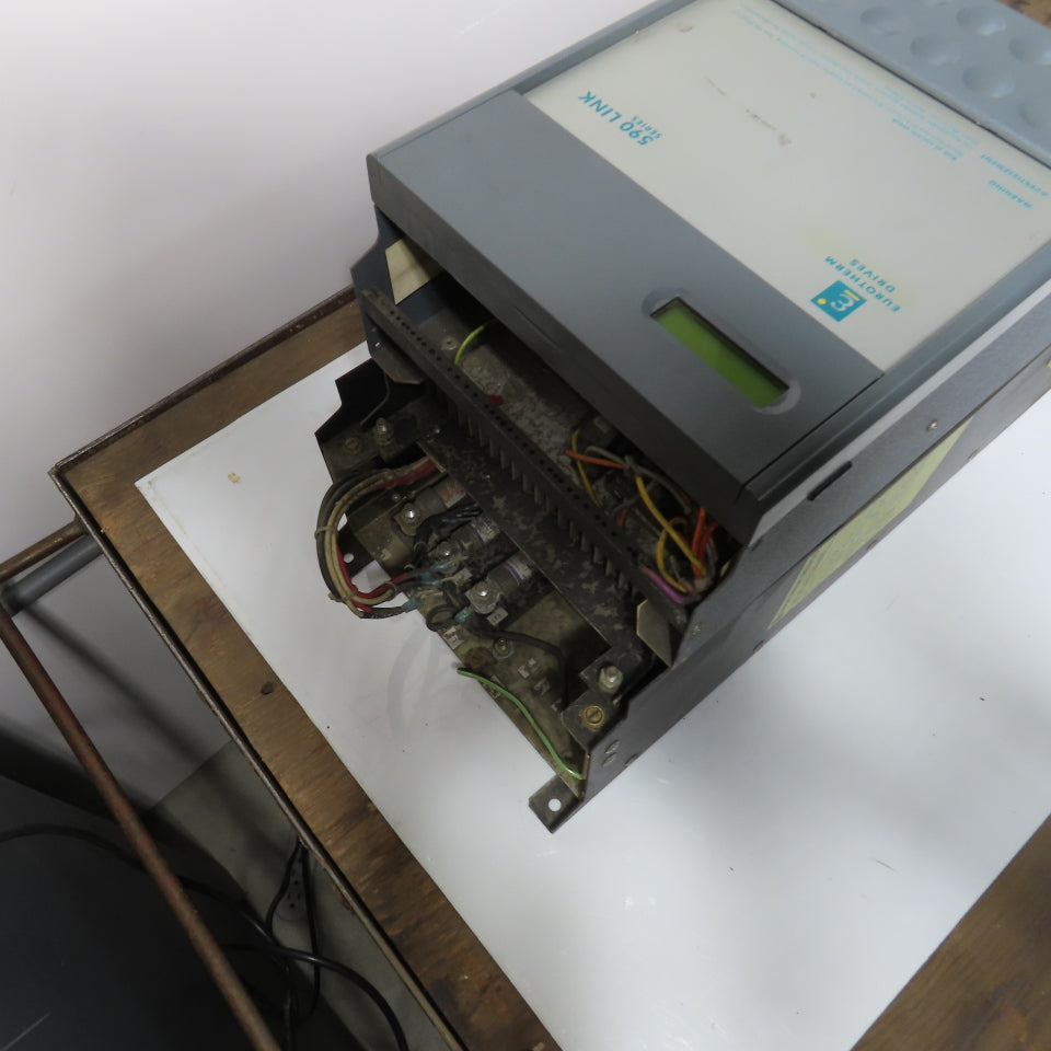 Eurotherm 955L-8R751 590 DRV DC Drive 14A 7.5HP Out + 590LDC/00/000