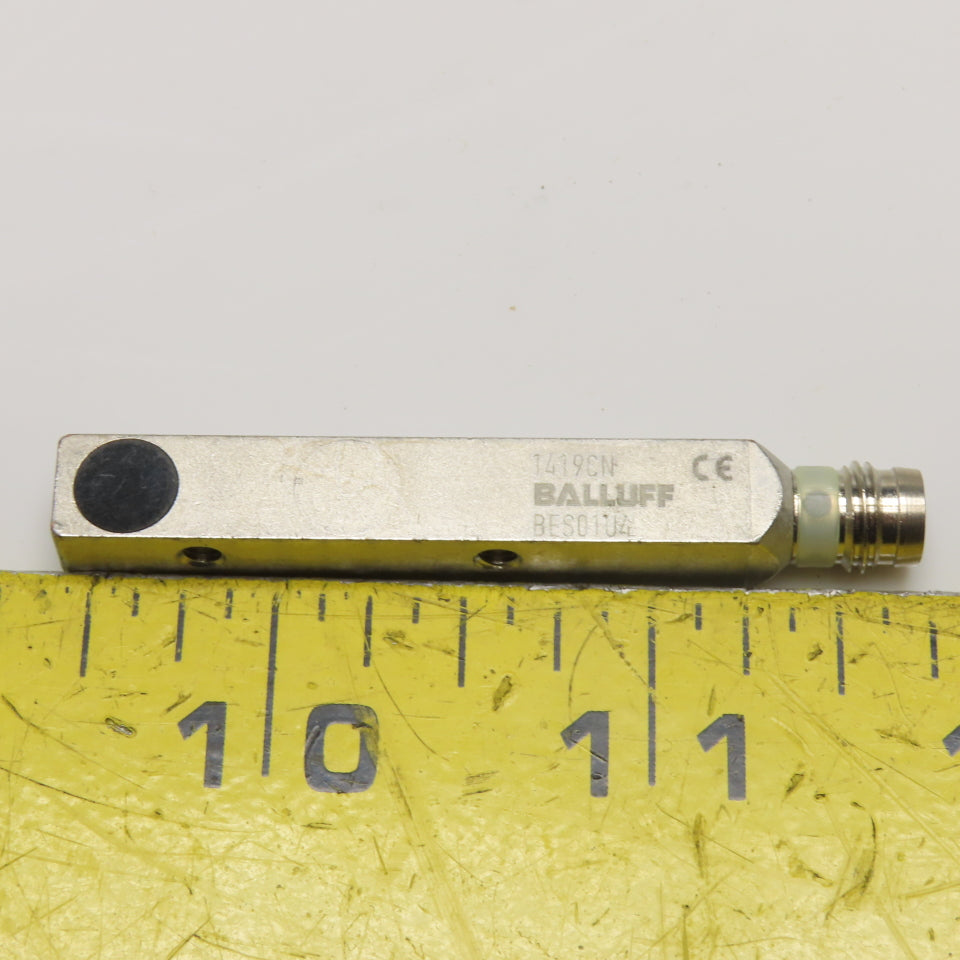 Balluff BES Q08ZC-PSC30B-S49G BES01U4 Inductive Proximity Sensor 10-30VDC 3mm Sn