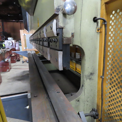 US Industrial US20013AC 300 Ton x 13' CNC Press Brake Crowning Table See Info!
