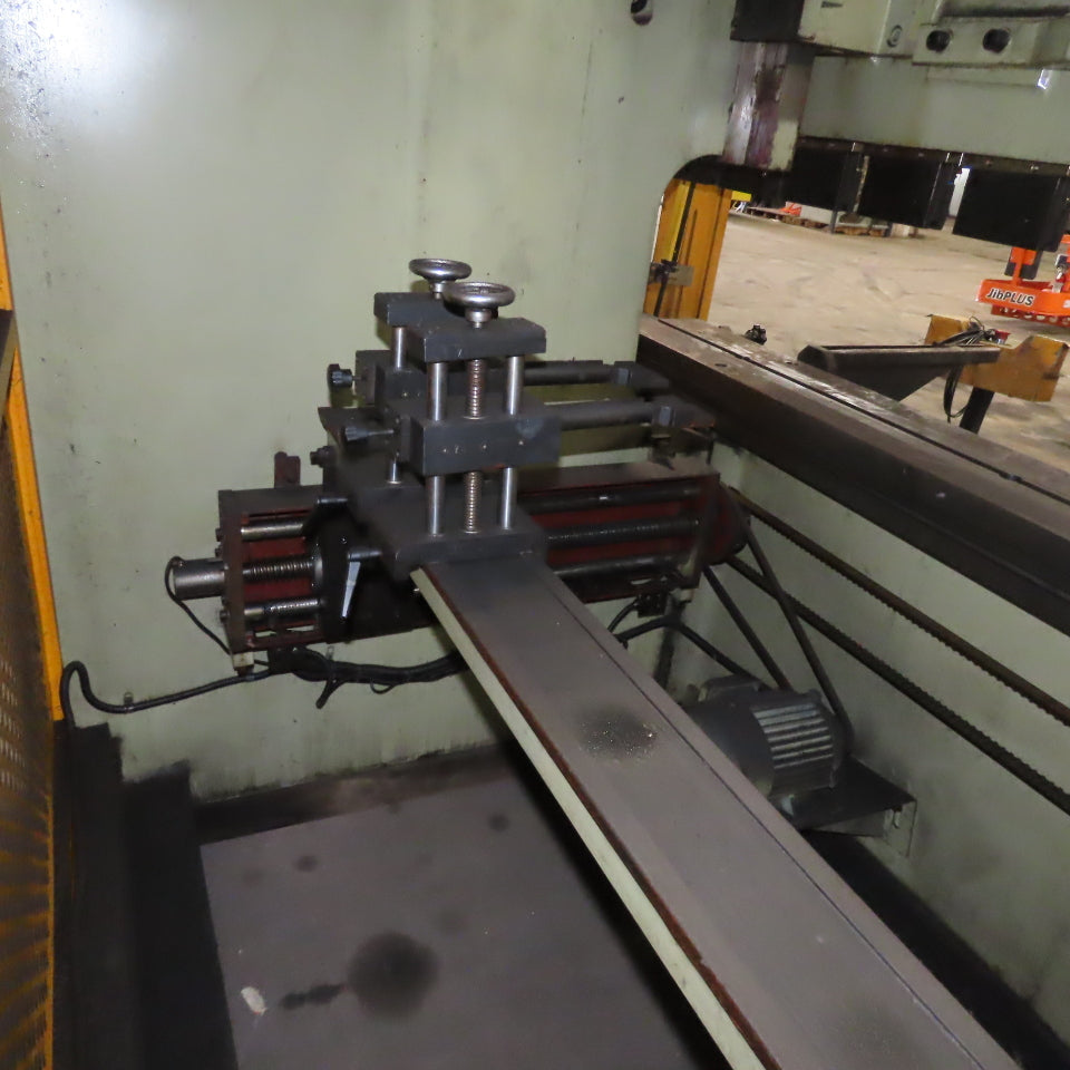 US Industrial US20013AC 300 Ton x 13' CNC Press Brake Crowning Table See Info!