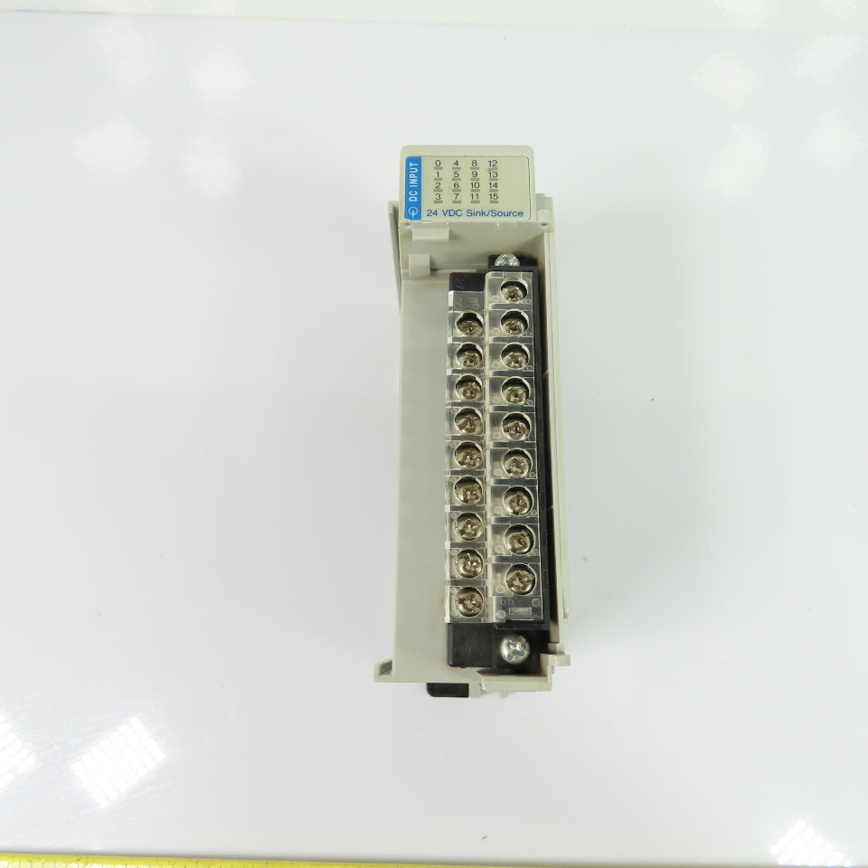 Allen-Bradley 1769-IQ16 16 PT Input Module Compact I/O 24VDC Ser A F/W Rev 3.1