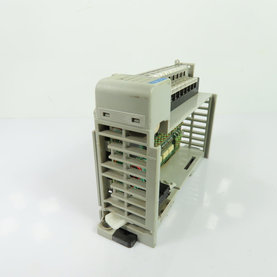 Allen-Bradley 1769-IQ16 16 PT Input Module Compact I/O 24VDC Ser A F/W Rev 3.1