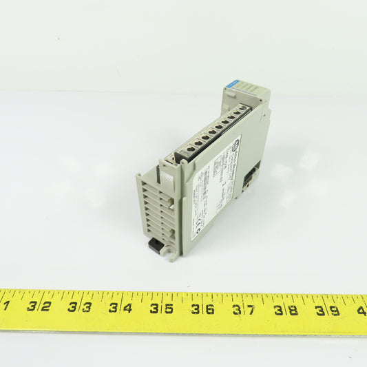 Allen-Bradley 1769-IQ16 16 PT Input Module Compact I/O 24VDC Ser A F/W Rev 3.1