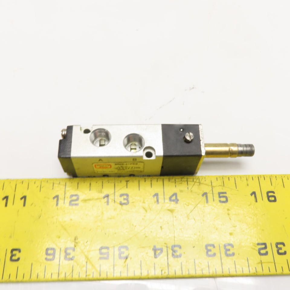 Clippard MME-41PES Minimatic 4-Way Pneumatic Control Valve 1/8" NPT