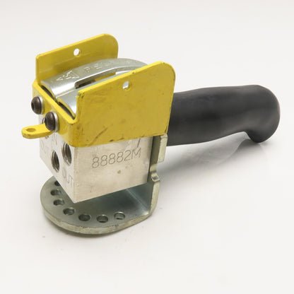 88882M Pneumatic Palm Button Valve with Attach/Release Lever 1/4" NPT