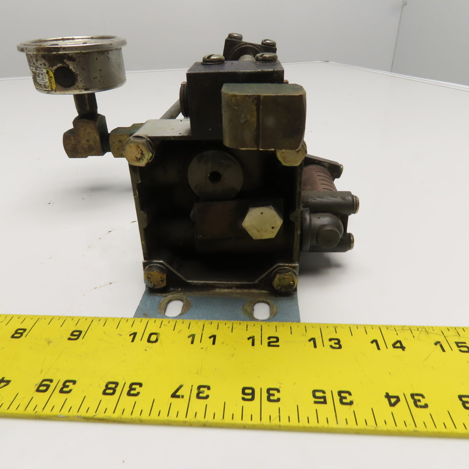 Haskel MAA-2.5 Air Driven Miniature Liquid Pump with Pressure Gauge