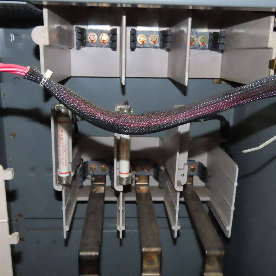 Square D Iso-Flex Model 3 2400V 3Ph CG22 Medium Voltage Controller 110V 250Hp
