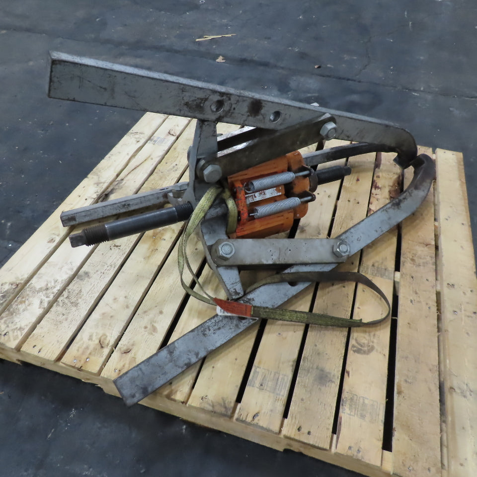 Power Team 50 Ton Twin Cylinder Hydraulic 3 Jaw Gear Puller 30" Reach 30" Screw