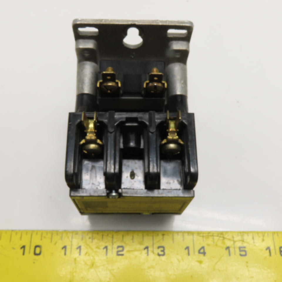 General Electric CR353AC2AB1 30A 2-Pole Contactor 208/240VAC Coil 600VAC