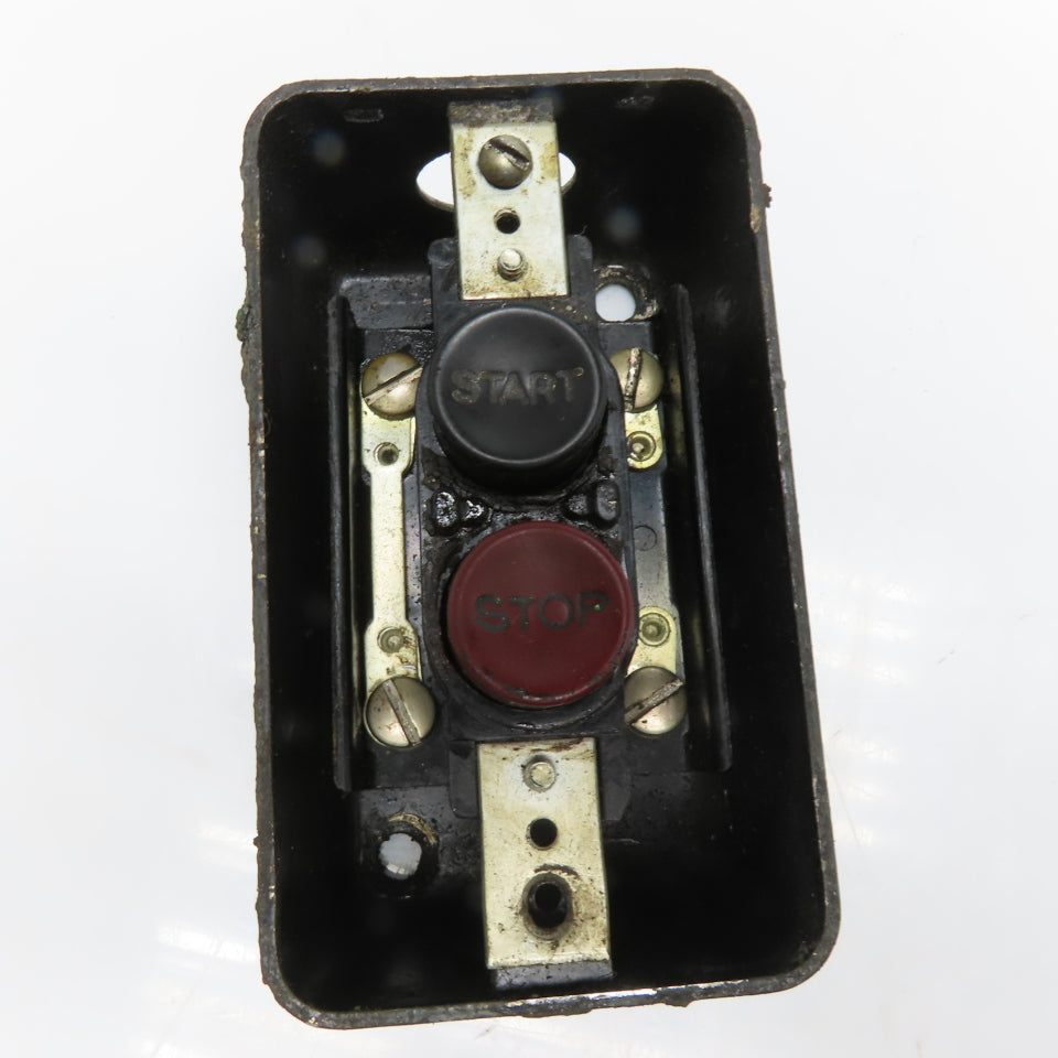 Cutler-Hammer 10250H Vintage Art Deco Start Stop Pushbutton Controls 600V