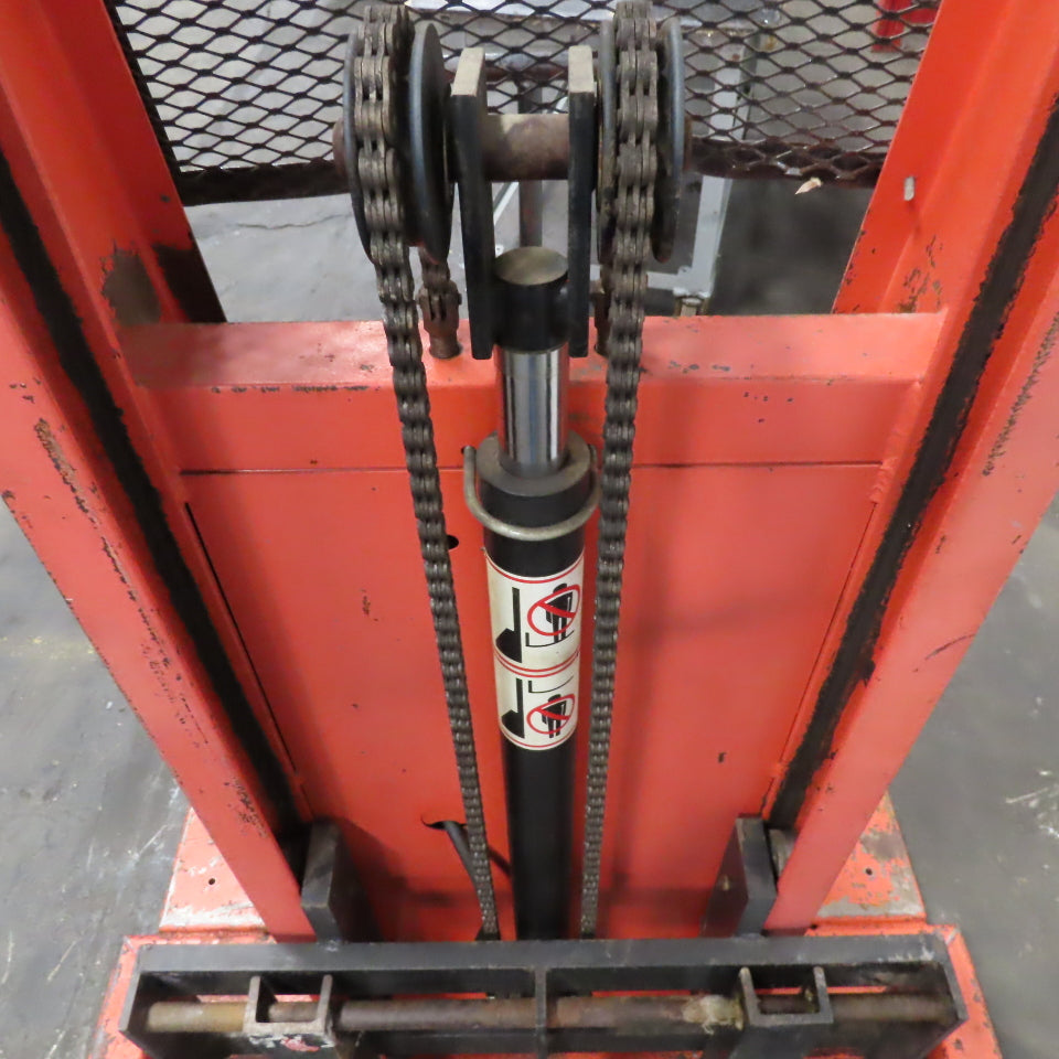 Presto PS262 2000Lb Capacity Pallet Straddle Stacker Lift 12V 62" Lift