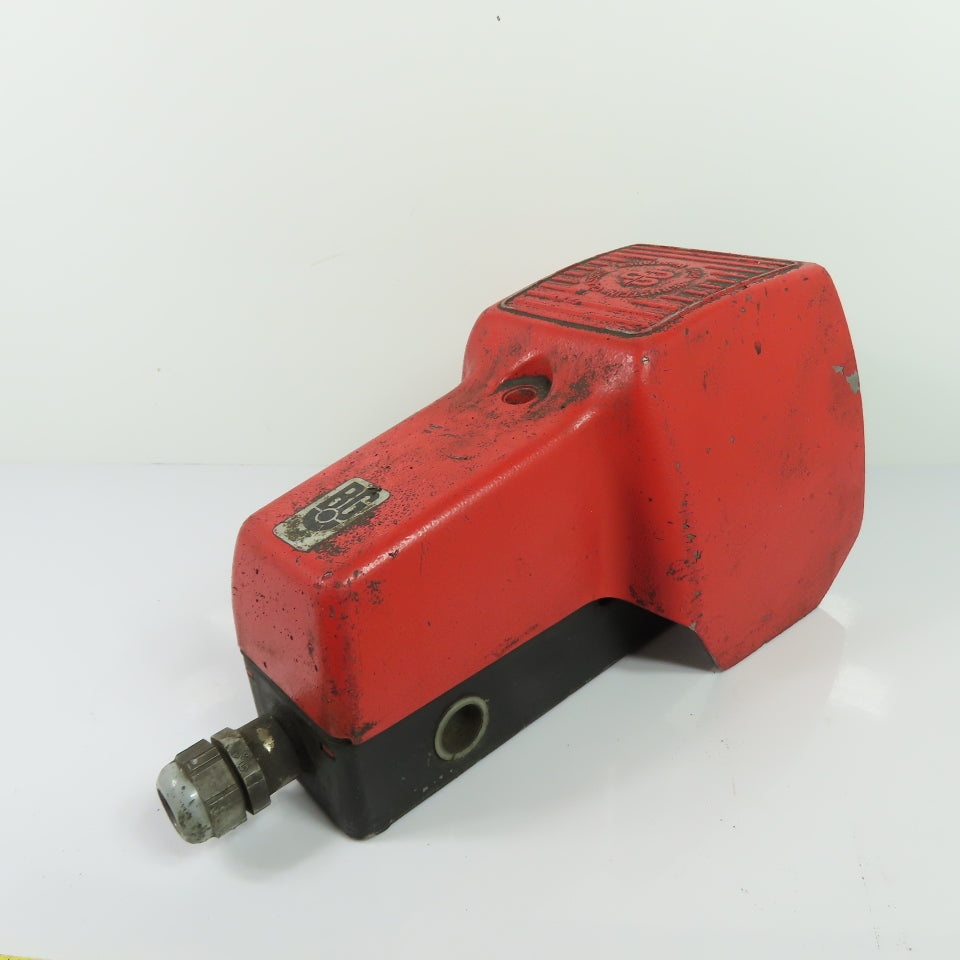 Bernstein 606.1700.004 F1-U2 UN Single Pedal Guarded Foot Switch 10A 300V AC