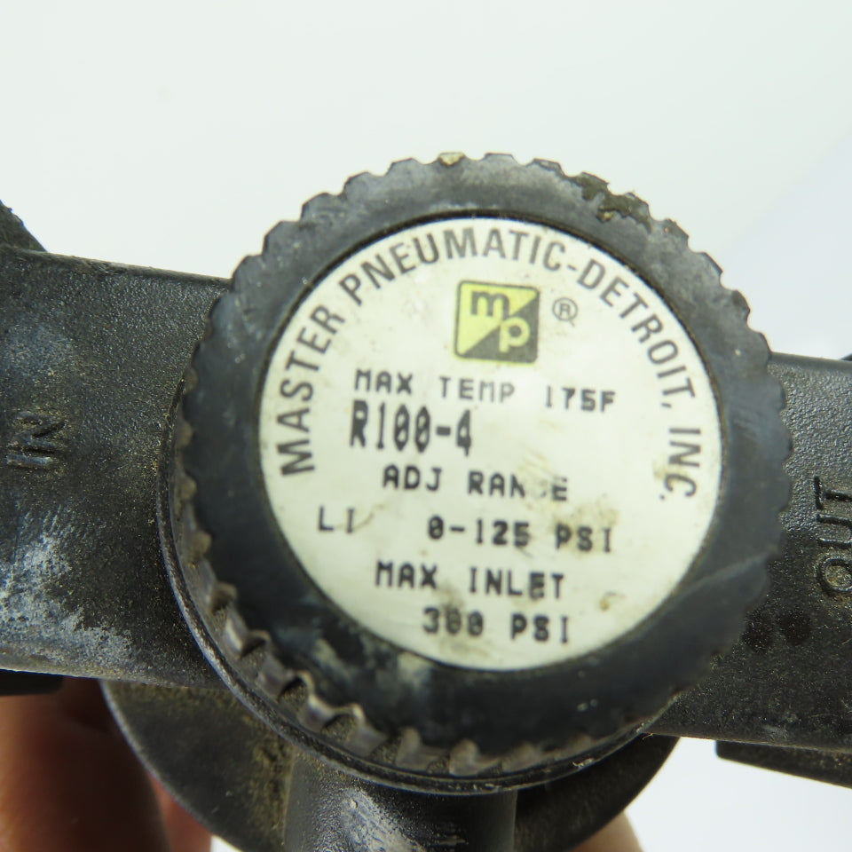 Master Pneumatic-Detroit R100-4 Pneumatic Pressure Regulator 0-125 PSI 1/2"NPT