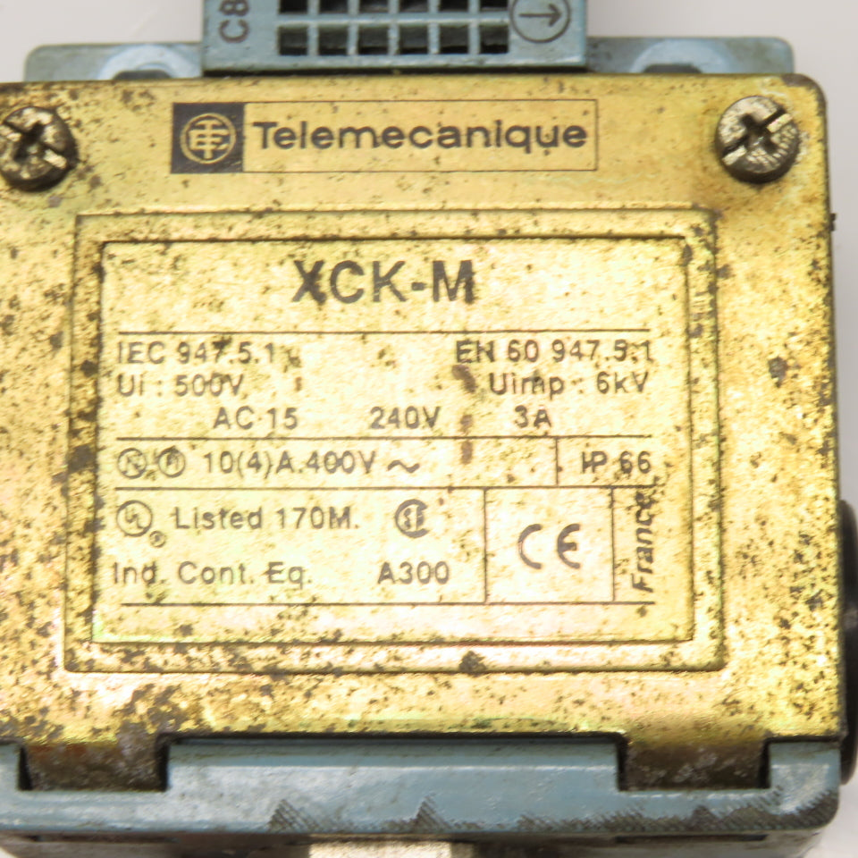 Telemecanique ZCK-M1 XCK-M Roller Lever Limit Switch 240V 3A IP66