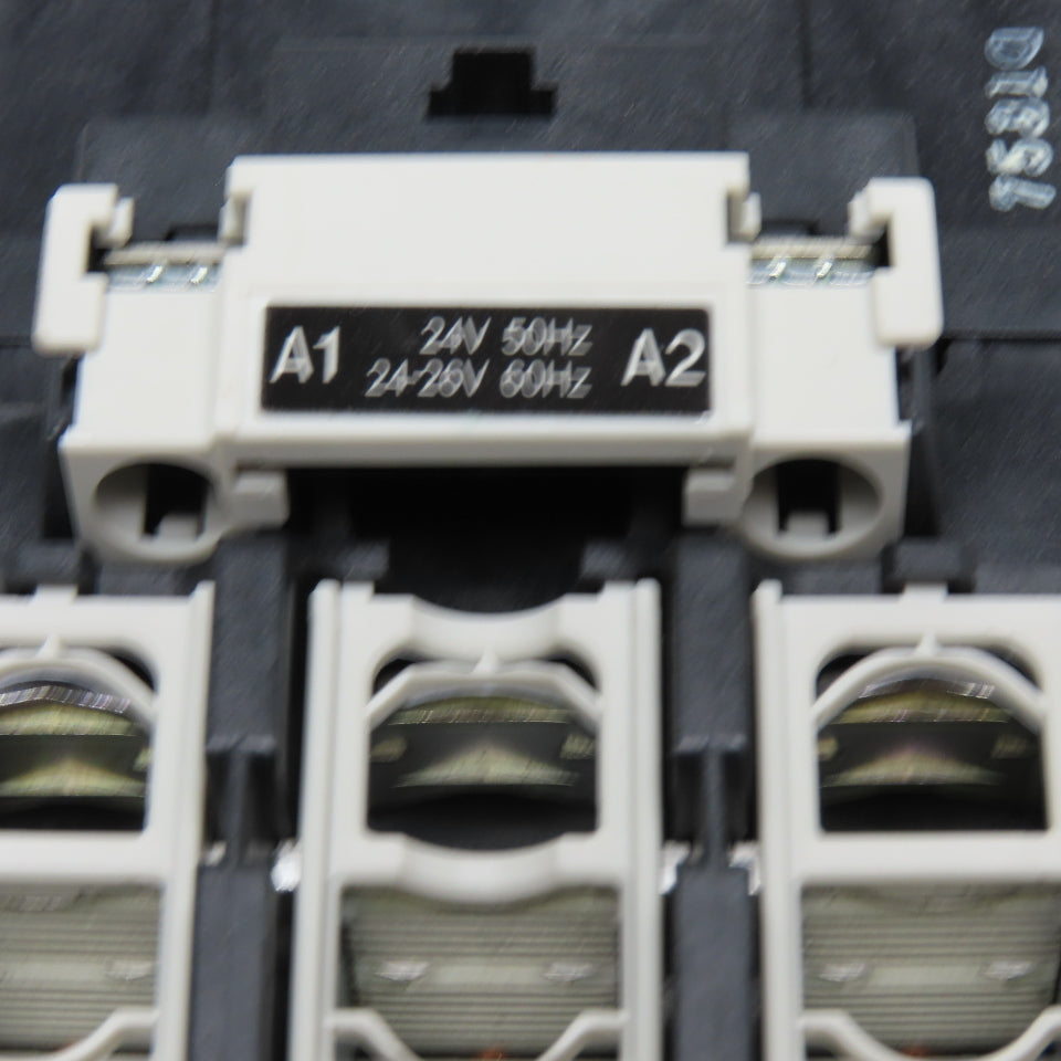 Fuji Electric SC-E3-24VAC SC-E3 3Ph 100A Magnetic Contactor 24V Coil