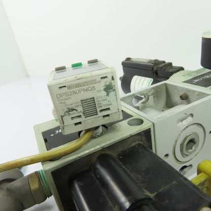 Numatics P22B-03AGM S22C-03BKLM Flexiblok Pneumatic Filter Regulator Assembly