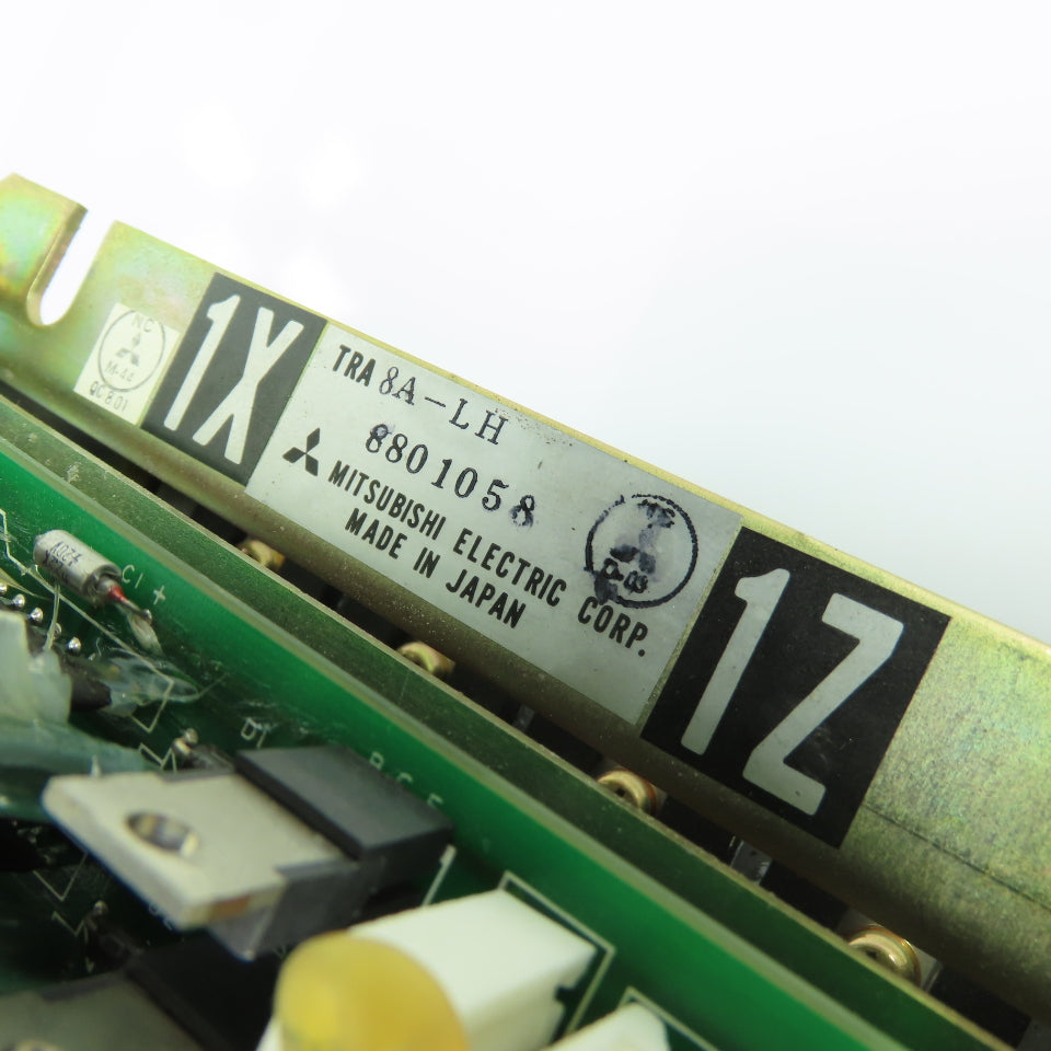 Mitsubishi 8801058 TRA 8A-LH CNC Servo Drive Amplifier Unit