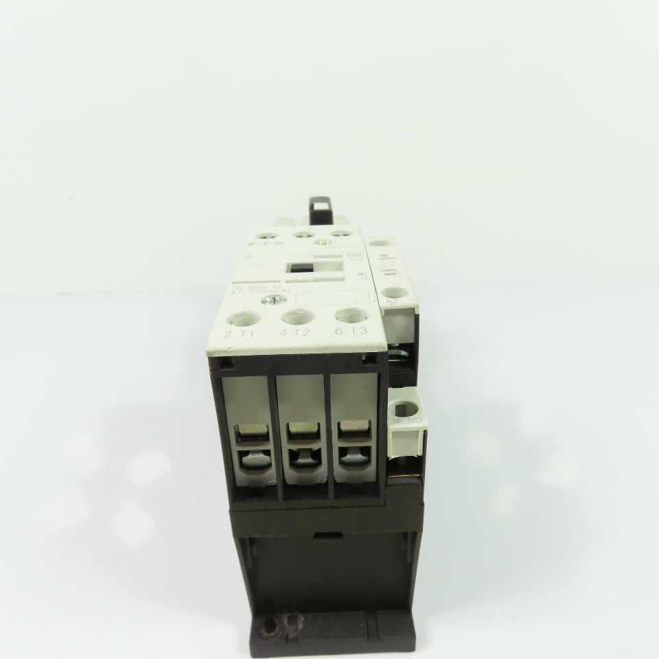 Eaton XTCE025C10 Contactor 45A 600VAC 24-27VDC Coil W/ PKZM0-20 Circuit Breaker
