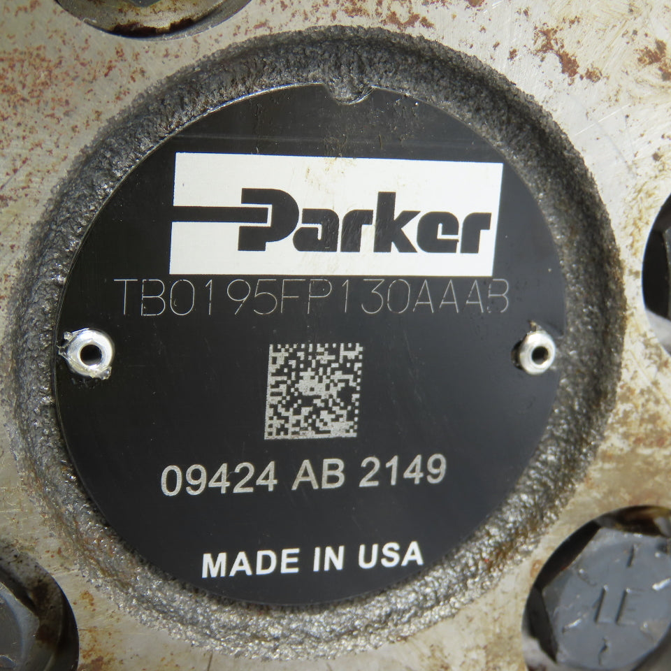 Parker TB0195FP130AAAB Torqmotor TB Series Hydraulic Motor 1" Keyed Shaft