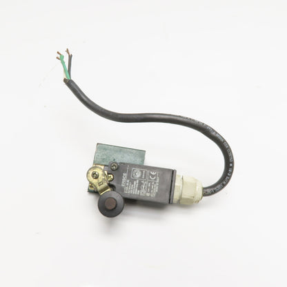 ERSCE E100-00-AI Limit Switch Adjustable Roller Lever 230V