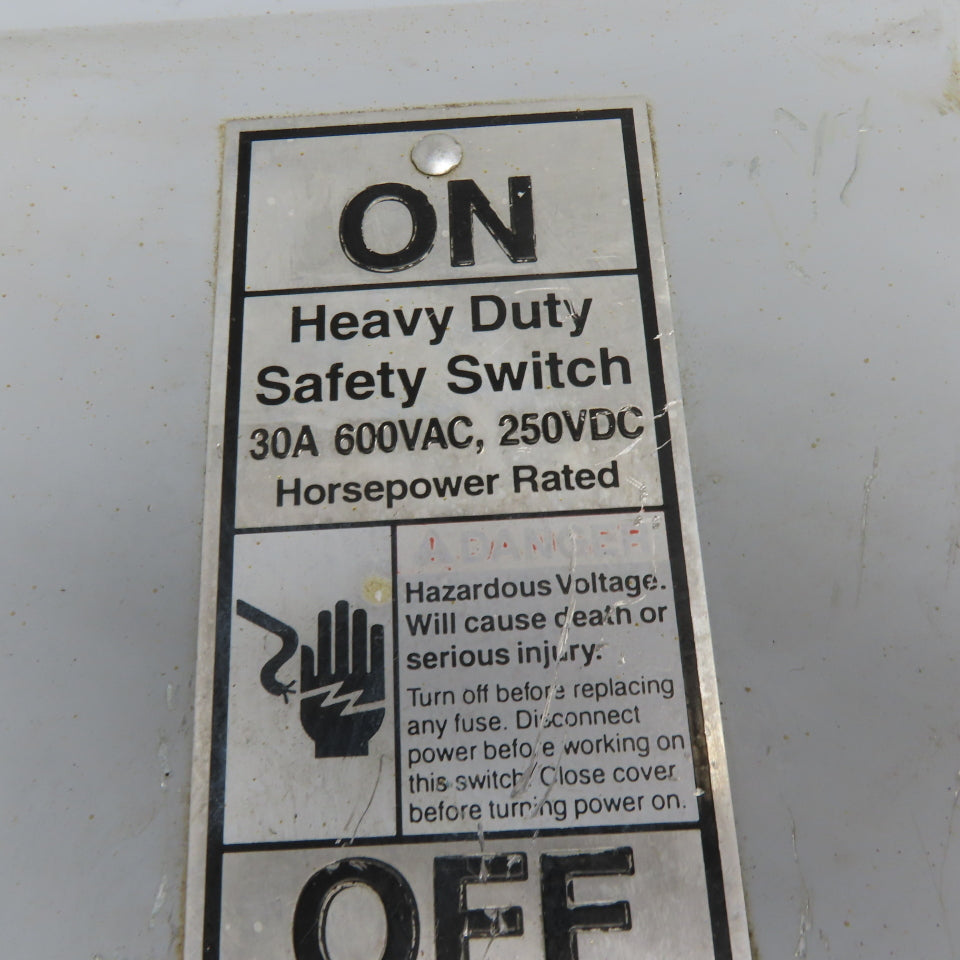 Siemens 30A Fusible Heavy Duty Safety Disconnect Switch 600VAC 250VDC